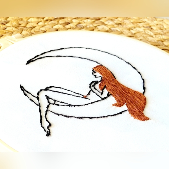 8" embroidery wall decor - Picture 4 of 4